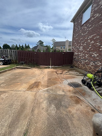 When Should Homeowners Schedule Driveway Pressure Washing?