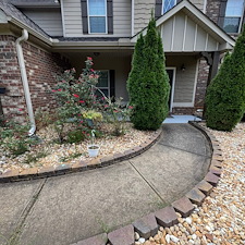 Concrete-Walkway-Pressure-Washing-in-Auburn-Alabama 2